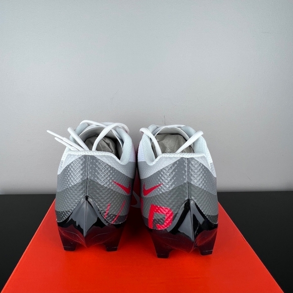 Nike Vapor Edge Speed 360 DQ5110-061 Sizes 8-13 Football Cleats Black/White/Red - Picture 7 of 7